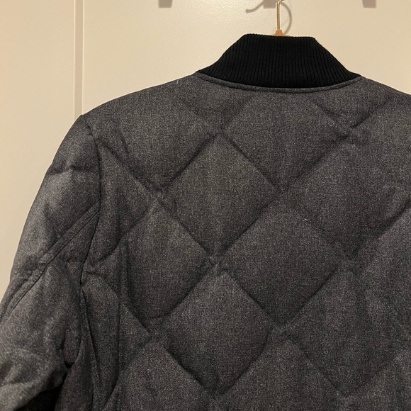 NWOT Eddie Bauer Charcoal Quilted Down Fabric Bomber Jacket - Picture 14 of 14